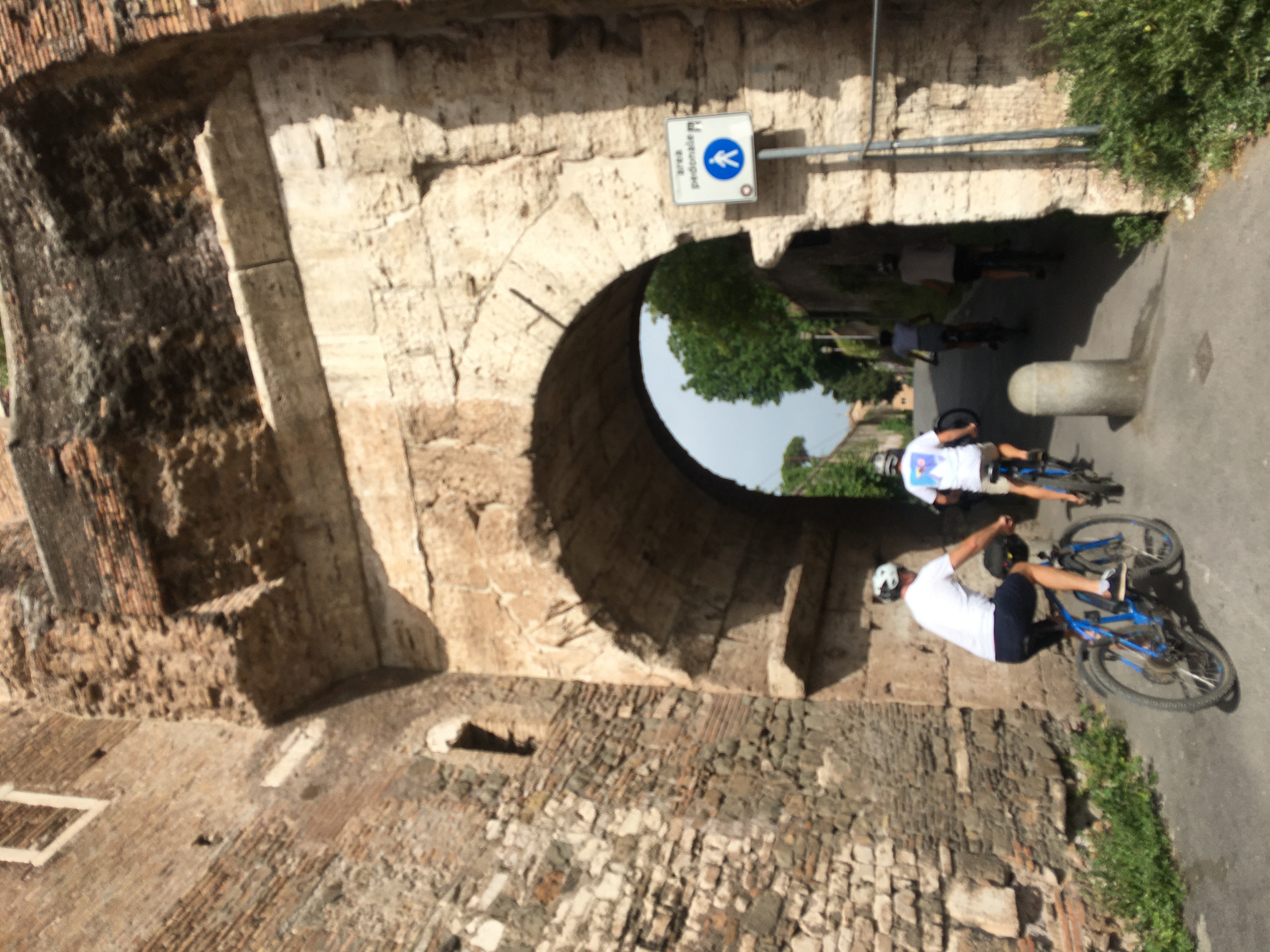 Appia Antica 6 uur Tour + E-mountainbike